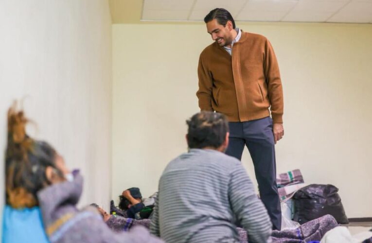 Constató Carlos Peña Ortiz atención del Albergue Temporal del Polideportivo Reynosa