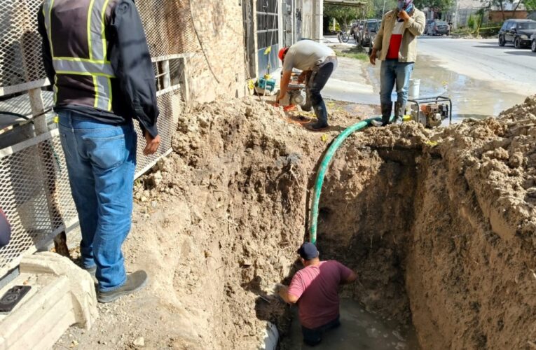 Trabajó COMAPA en reparación de fuga de agua en colonia Voluntad y Trabajo