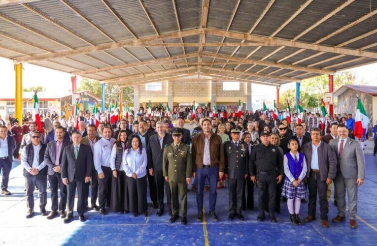 Conmemoró escuela Escudo Nacional el Día de la Bandera con Alcalde de Reynosa