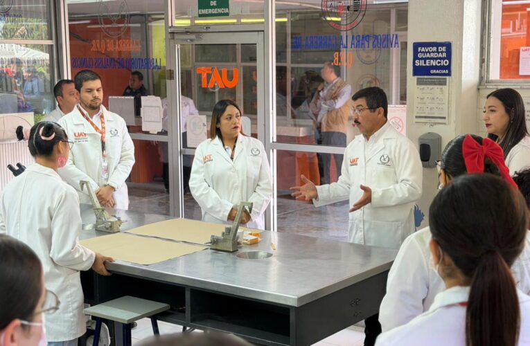 Rector de la UAT Impulsa en Reynosa Jornada de Salud y Fortalecimiento Académico.