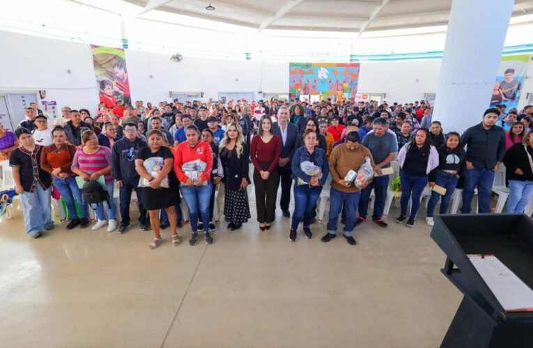 Acerca Alcalde Carlos Peña Ortiz oportunidades laborales para familias