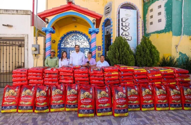 Entregó Carlos Peña Ortiz más de 2 Toneladas de alimento para mascotas