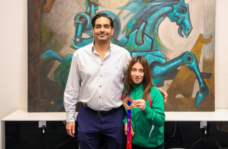 Felicitó Alcalde Carlos Peña Ortiz a Dania Jimena Estudillo por su triunfo deportivo