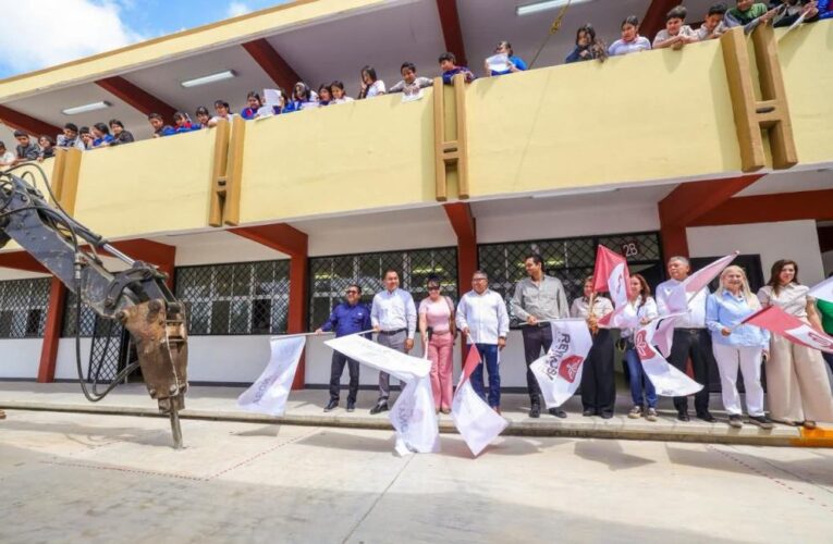 Nueva techumbre escolar es compromiso de Carlos Peña Ortiz con la educación