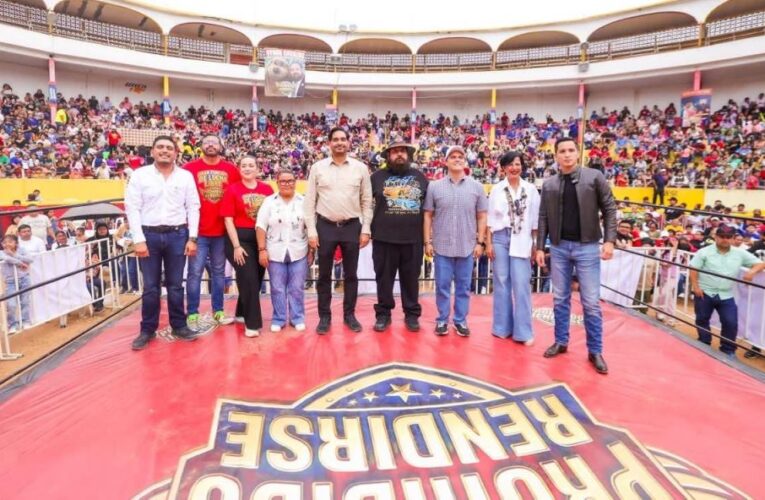 Celebró SIAMARM Día del Niño con Carlos Peña y Brandon Lara