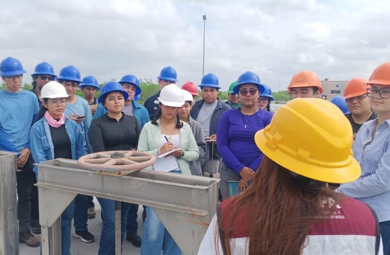 Recibe COMAPA a estudiantes de la UAT en plantas tratadoras