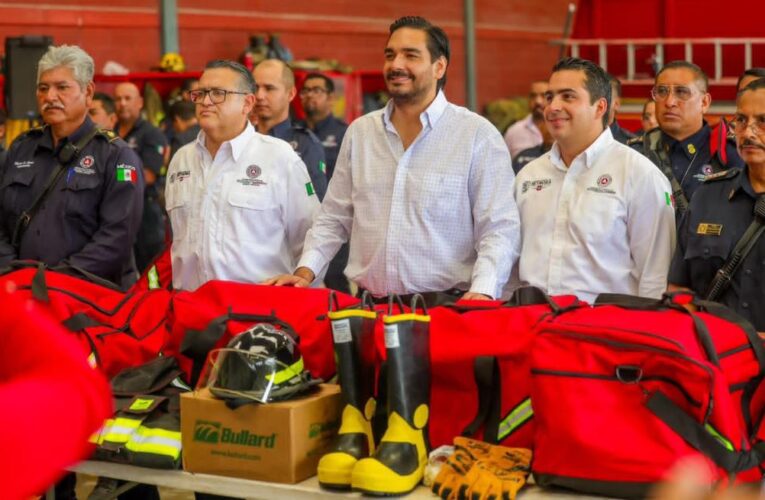 Entregó Carlos Peña Ortiz equipo vital para el Cuerpo de Bomberos de Reynosa