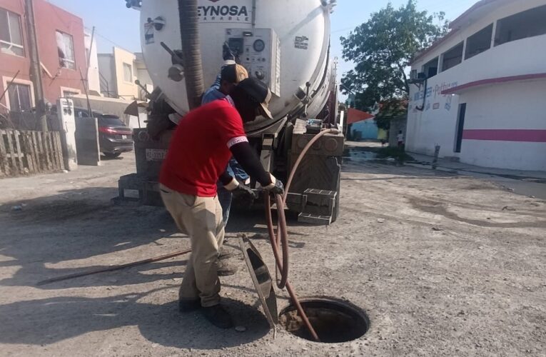 Atendió COMAPA reporte sanitario en fraccionamiento Los Caracoles