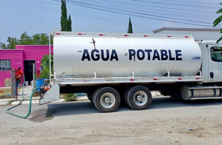 Abastece COMAPA de Reynosa con camiones cisterna a colonias del Sector Granjas