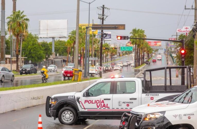 Recomienda Dirección de Tránsito y Vialidad conducir bajo el límite de velocidad