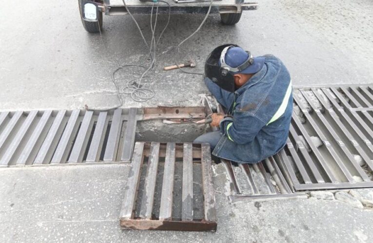 Reforzó Servicios Públicos de Reynosa limpieza y reparación de rejillas pluviales