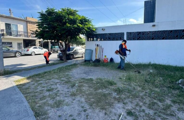 Recuperan familias de Hacienda Las Fuentes sus espacios públicos con la Jornada de Limpieza Imparable