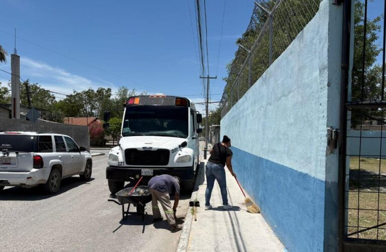 Garantiza Alcalde Carlos Peña Ortiz espacios limpios para estudiantes de Reynosa
