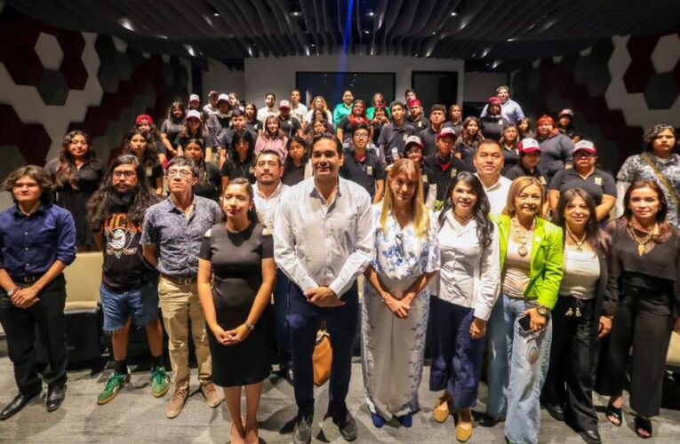 «Alimenta el cuerpo y el alma», Alcalde Carlos Peña Ortiz reconoce a jóvenes del Festival Nacional de Proyección de Cortometrajes