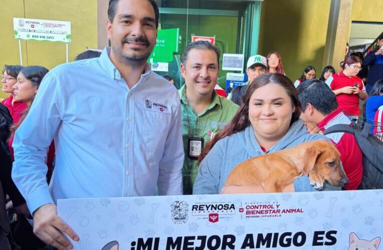 Promueve Carlos Peña Ortiz adopción de perros y gatos sin hogar