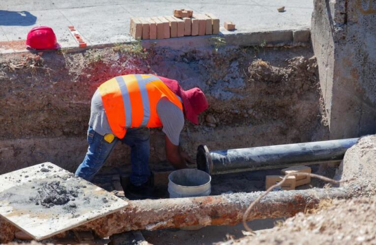 Mejora Gobierno de Reynosa red de agua potable en colonias Sierra de la Garza y Praderas de Oriente