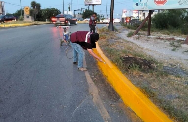 Aplicó Servicios Públicos pintura preventiva a muros y cordones de Puentes Gemelos