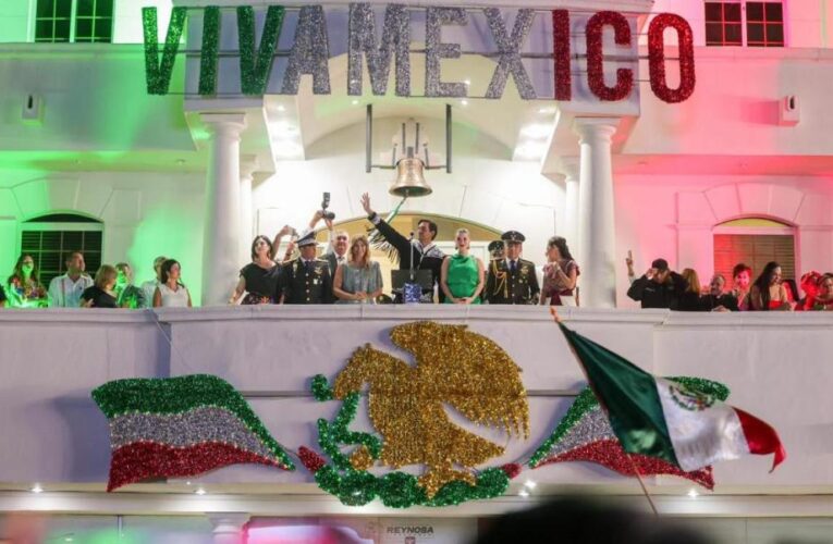 Ante más de 20 Mil asistentes el Alcalde Carlos Peña Ortiz presidió la ceremonia del Grito de Independencia en Reynosa