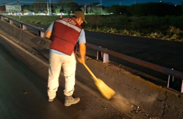Realizó Gobierno de Reynosa limpieza integral en puente elevado de Libramiento frente a Jarachina