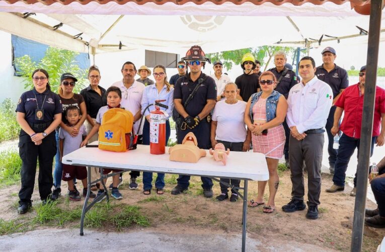 Formalizan Comité de Protección Civil en Privadas de la Retama y Paseo de las Flores