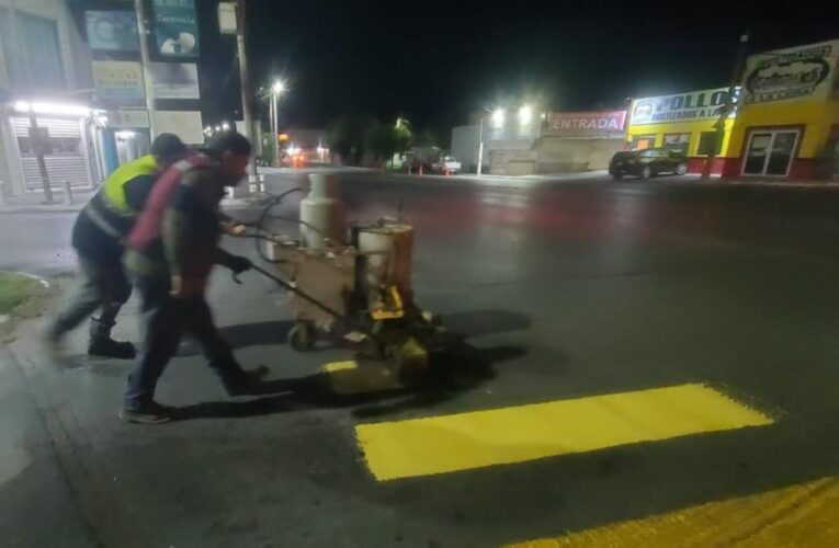Continuó Servicios Públicos de Reynosa pintura de cruce peatonal en bulevar Del Maestro